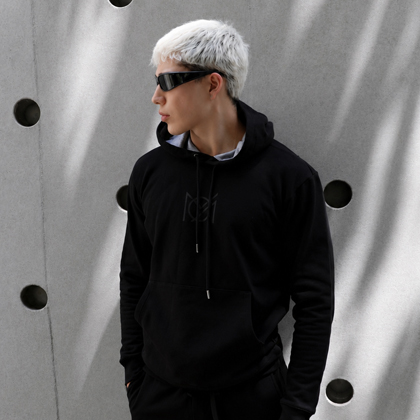 HOODIE BLACK. Colección: Fragmento 1